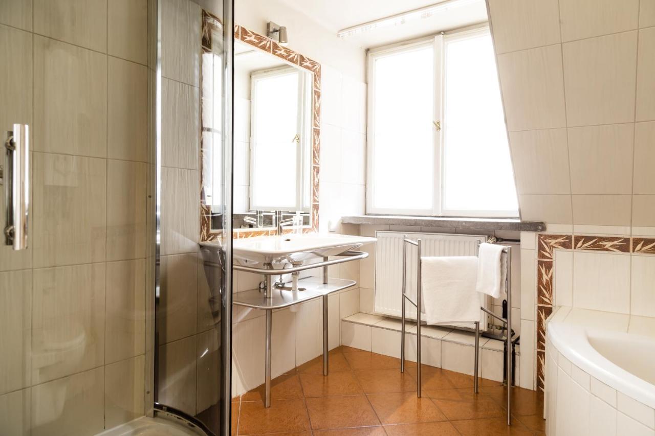 2 Bedroom Apartment, Heart Of Krakow Tomasza St Екстер'єр фото